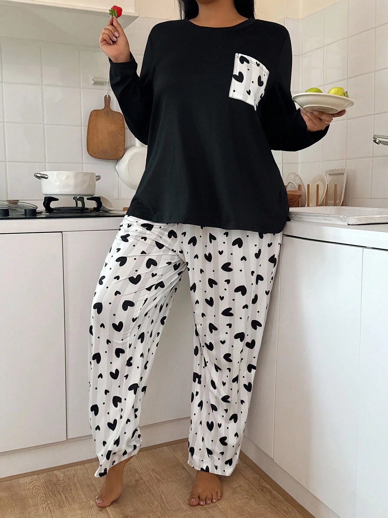 Black Pocket Printed Night Suit