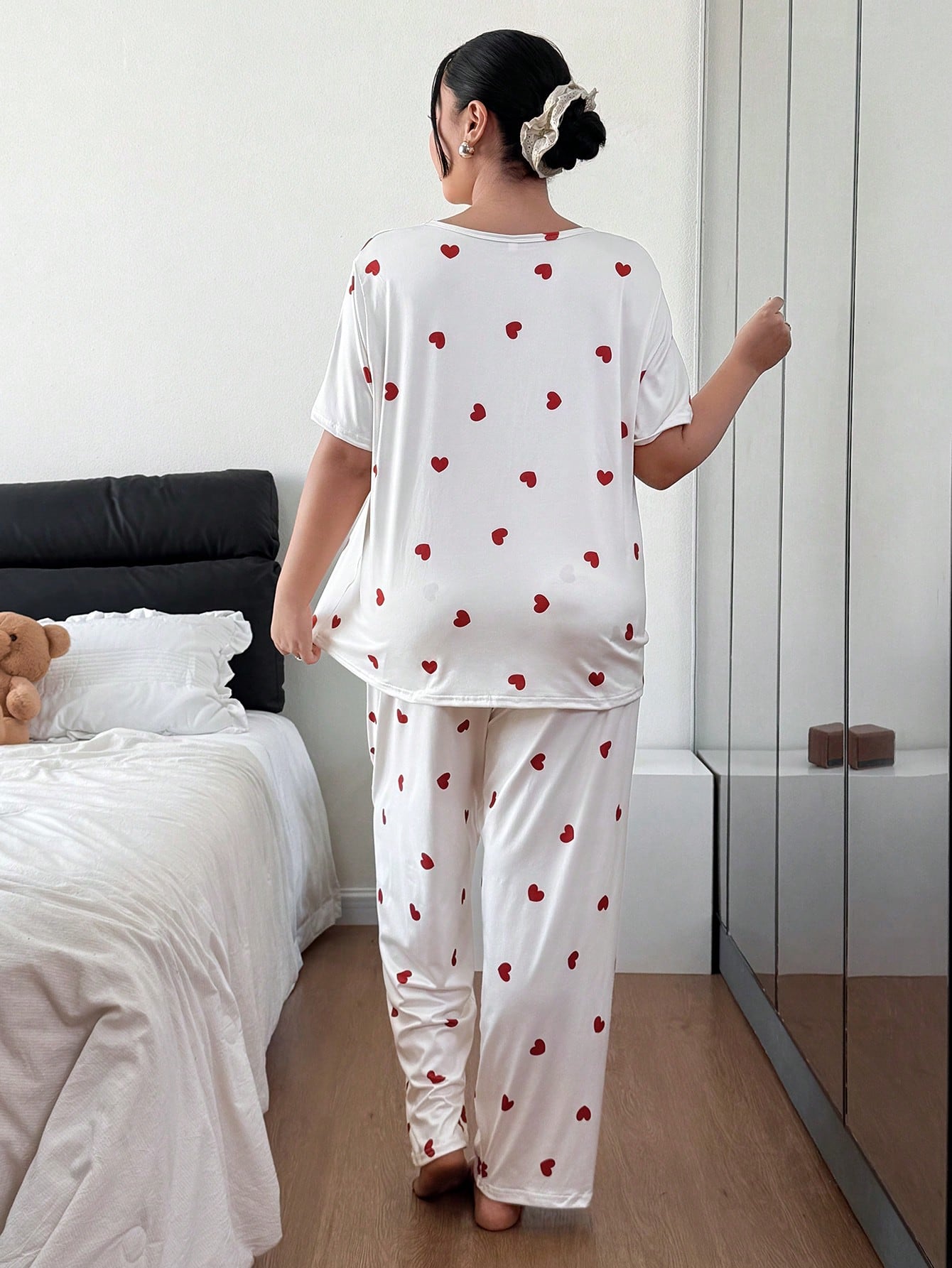 White Heart Printed Night Suit