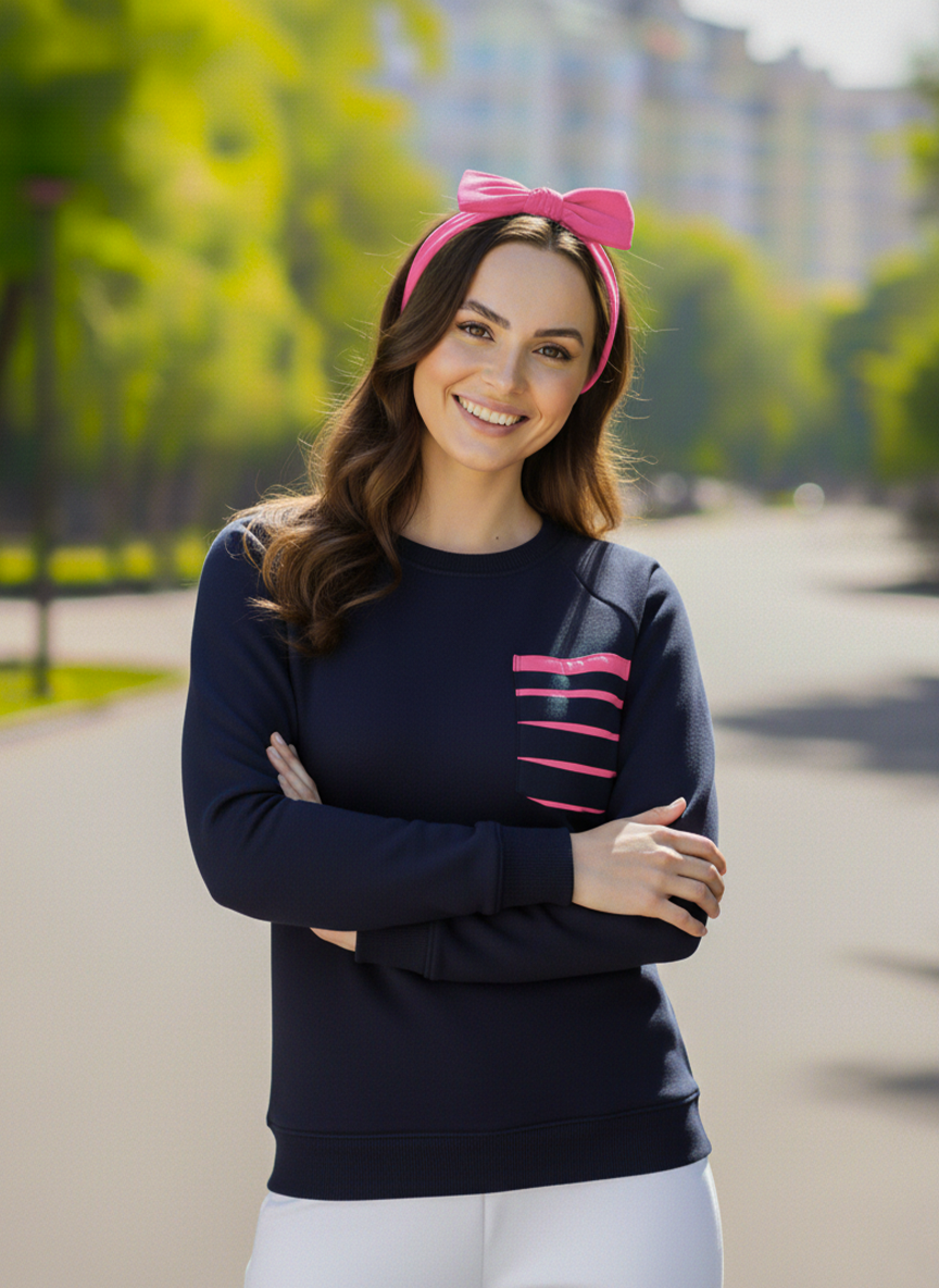Winter Pocket Sweatshirt + Gift