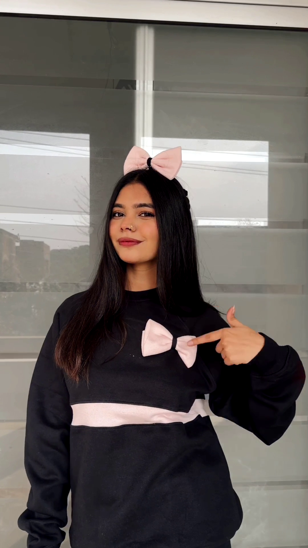Winter Rabbon Sweatshirt + Gift
